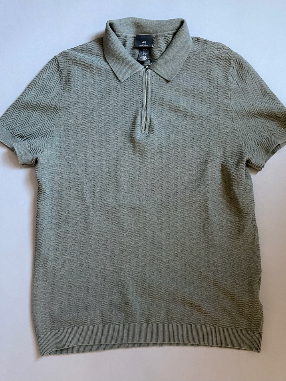 H&M Men's Sage Green Short Sleeve Zip Knit Polo